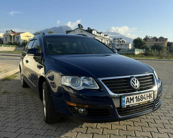 Синій Фольксваген Пассат, об'ємом двигуна 1.97 л та пробігом 325 тис. км за 5500 $, фото 3 на Automoto.ua