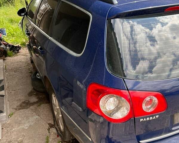 Синій Фольксваген Пассат, об'ємом двигуна 2 л та пробігом 310 тис. км за 3500 $, фото 4 на Automoto.ua