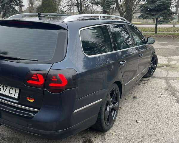 Синий Фольксваген Пассат, объемом двигателя 2 л и пробегом 278 тыс. км за 5900 $, фото 17 на Automoto.ua