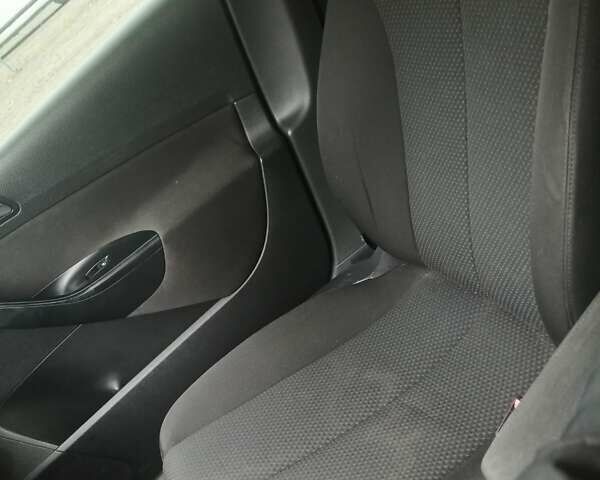 Синий Фольксваген Пассат, объемом двигателя 1.6 л и пробегом 259 тыс. км за 5500 $, фото 3 на Automoto.ua