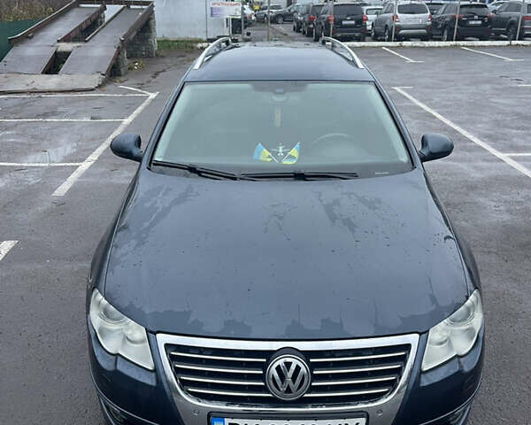 Синій Фольксваген Пассат, об'ємом двигуна 2 л та пробігом 328 тис. км за 7100 $, фото 2 на Automoto.ua