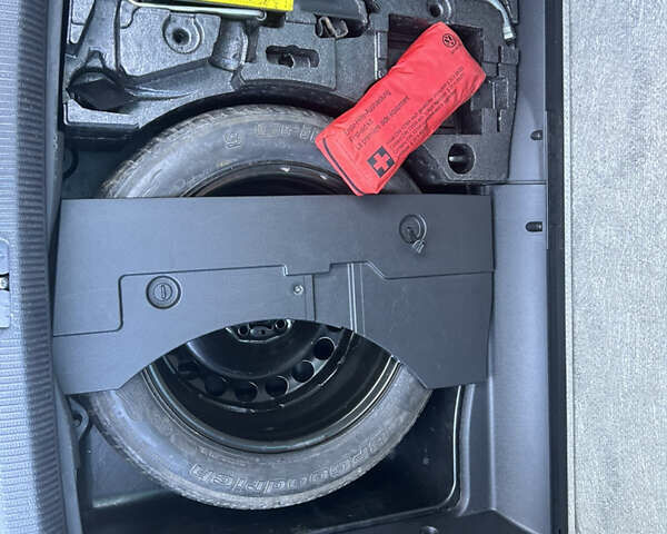 Синій Фольксваген Пассат, об'ємом двигуна 1.9 л та пробігом 344 тис. км за 7550 $, фото 99 на Automoto.ua