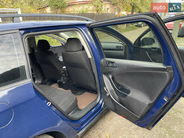 Синій Фольксваген Пассат, об'ємом двигуна 1.9 л та пробігом 320 тис. км за 3999 $, фото 11 на Automoto.ua