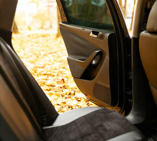 Синий Фольксваген Пассат, объемом двигателя 2 л и пробегом 284 тыс. км за 6400 $, фото 60 на Automoto.ua