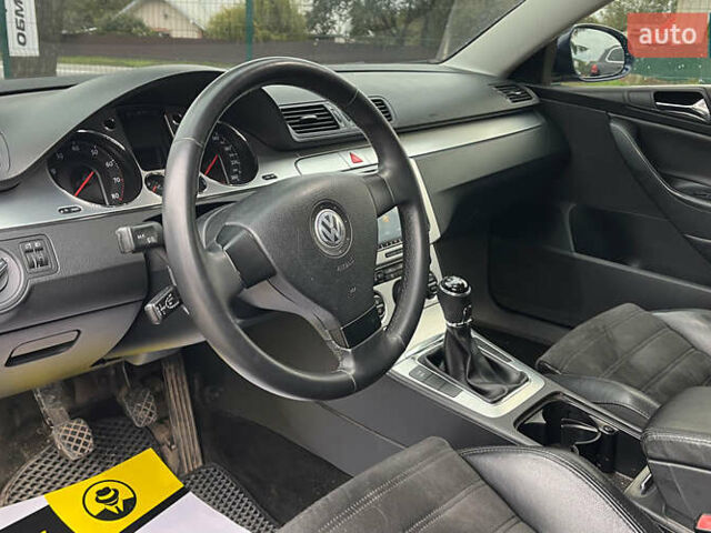 Синий Фольксваген Пассат, объемом двигателя 1.98 л и пробегом 265 тыс. км за 4990 $, фото 6 на Automoto.ua