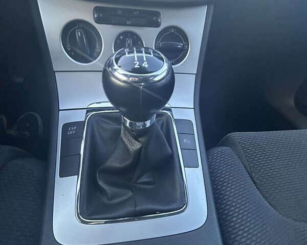 Синій Фольксваген Пассат, об'ємом двигуна 1.9 л та пробігом 344 тис. км за 7550 $, фото 61 на Automoto.ua