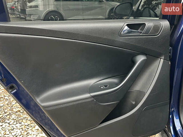 Синий Фольксваген Пассат, объемом двигателя 1.98 л и пробегом 265 тыс. км за 4990 $, фото 25 на Automoto.ua