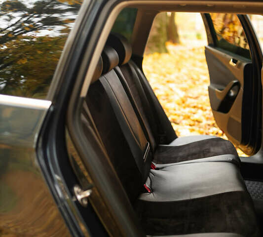 Синий Фольксваген Пассат, объемом двигателя 2 л и пробегом 284 тыс. км за 6400 $, фото 56 на Automoto.ua