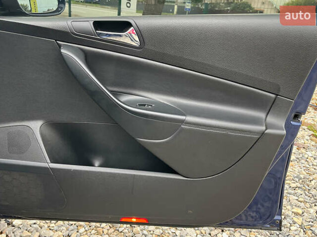 Синий Фольксваген Пассат, объемом двигателя 1.98 л и пробегом 265 тыс. км за 4990 $, фото 26 на Automoto.ua