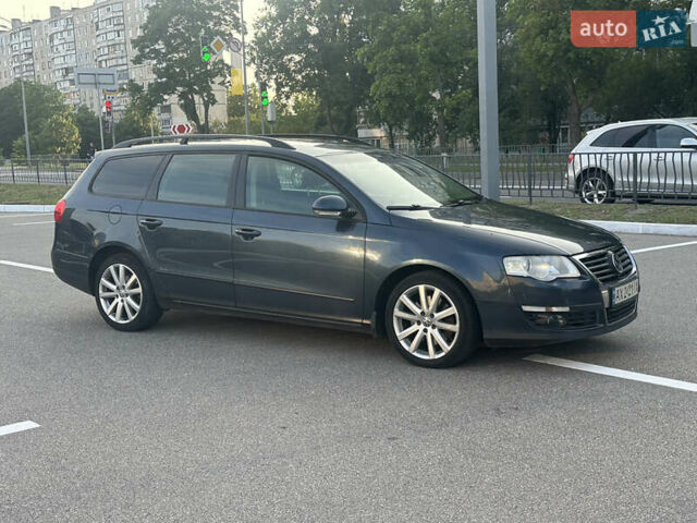 Синий Фольксваген Пассат, объемом двигателя 1.97 л и пробегом 344 тыс. км за 5500 $, фото 5 на Automoto.ua