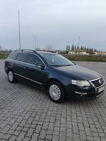 Синий Фольксваген Пассат, объемом двигателя 1.97 л и пробегом 280 тыс. км за 6500 $, фото 1 на Automoto.ua