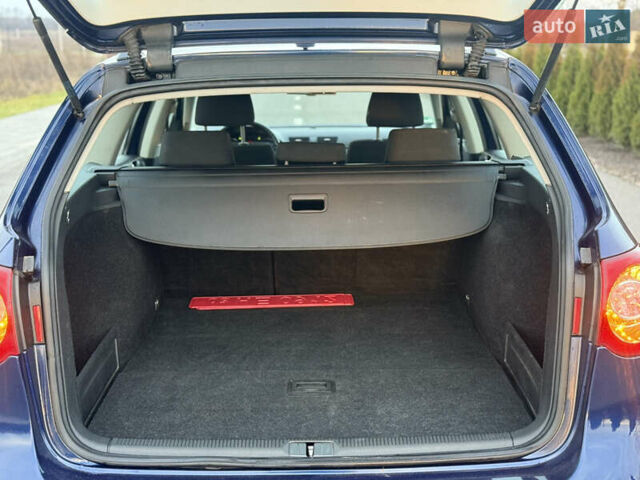 Синій Фольксваген Пассат, об'ємом двигуна 1.6 л та пробігом 193 тис. км за 6600 $, фото 26 на Automoto.ua