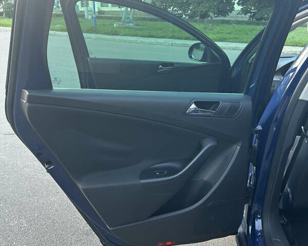 Синій Фольксваген Пассат, об'ємом двигуна 1.9 л та пробігом 344 тис. км за 7550 $, фото 42 на Automoto.ua