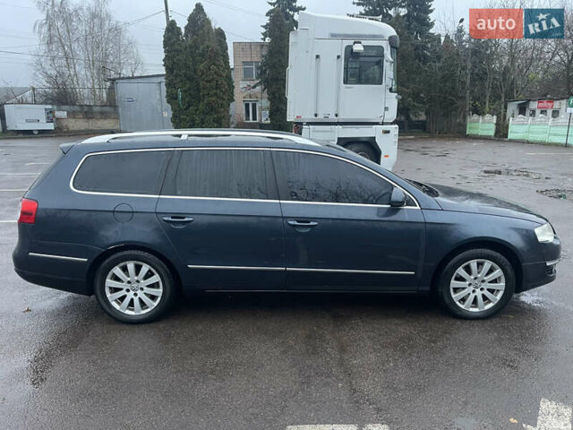 Синій Фольксваген Пассат, об'ємом двигуна 2 л та пробігом 328 тис. км за 7100 $, фото 10 на Automoto.ua