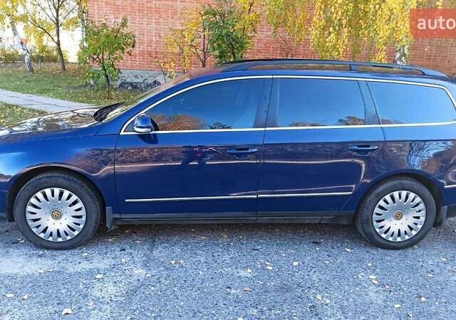 Синий Фольксваген Пассат, объемом двигателя 2 л и пробегом 265 тыс. км за 7100 $, фото 2 на Automoto.ua