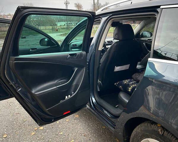 Синий Фольксваген Пассат, объемом двигателя 1.97 л и пробегом 266 тыс. км за 7099 $, фото 16 на Automoto.ua