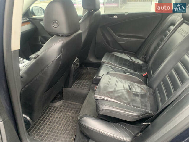 Синий Фольксваген Пассат, объемом двигателя 2 л и пробегом 290 тыс. км за 7000 $, фото 12 на Automoto.ua