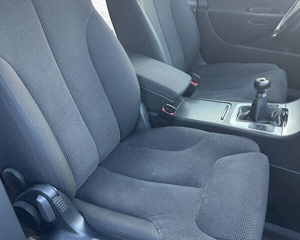 Синій Фольксваген Пассат, об'ємом двигуна 1.9 л та пробігом 344 тис. км за 7550 $, фото 36 на Automoto.ua