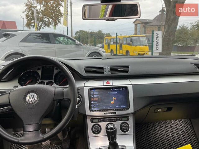 Синий Фольксваген Пассат, объемом двигателя 1.98 л и пробегом 265 тыс. км за 4990 $, фото 8 на Automoto.ua