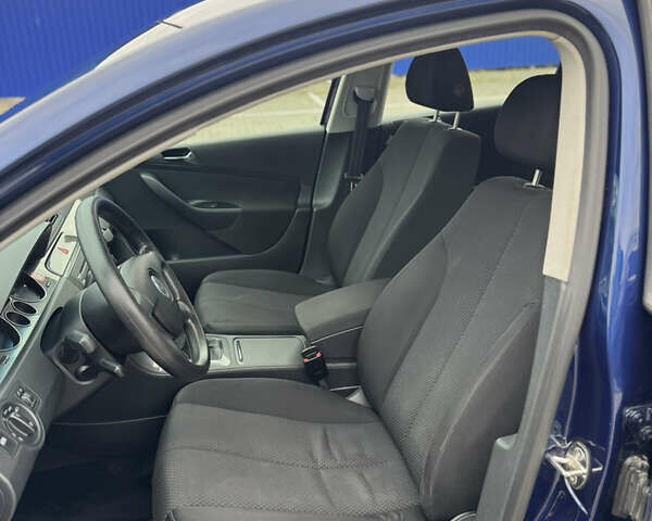 Фольксваген Пассат 2007 у Калуше на Automoto.ua Синій Фольксваген Пассат, об'ємом двигуна 1.97 л та пробігом 285 тис. км за 6900 $, фото 16 на Automoto.ua