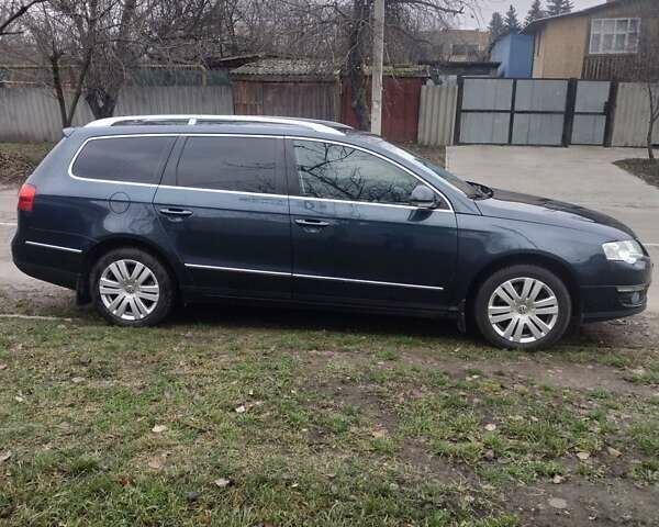 Синий Фольксваген Пассат, объемом двигателя 2 л и пробегом 275 тыс. км за 7500 $, фото 6 на Automoto.ua