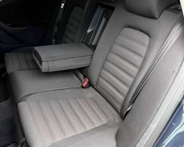 Синий Фольксваген Пассат, объемом двигателя 1.98 л и пробегом 234 тыс. км за 5499 $, фото 15 на Automoto.ua