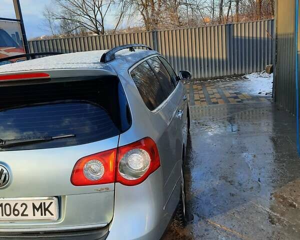 Синий Фольксваген Пассат, объемом двигателя 2 л и пробегом 270 тыс. км за 5000 $, фото 6 на Automoto.ua
