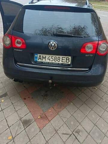 Синий Фольксваген Пассат, объемом двигателя 2 л и пробегом 300 тыс. км за 5500 $, фото 5 на Automoto.ua