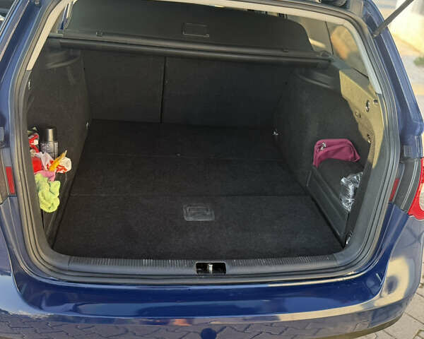 Синій Фольксваген Пассат, об'ємом двигуна 1.97 л та пробігом 325 тис. км за 5500 $, фото 11 на Automoto.ua