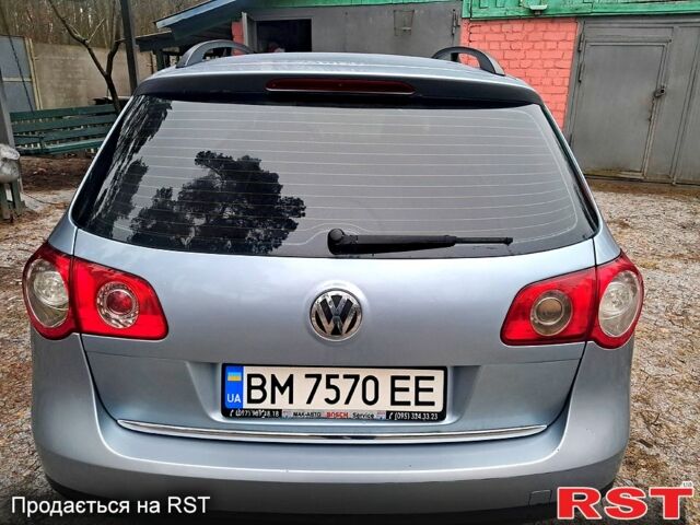 Синий Фольксваген Пассат, объемом двигателя 2 л и пробегом 245 тыс. км за 6700 $, фото 10 на Automoto.ua