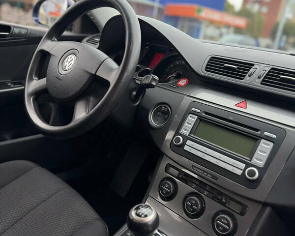 Фольксваген Пассат 2007 у Калуше на Automoto.ua Синій Фольксваген Пассат, об'ємом двигуна 1.97 л та пробігом 285 тис. км за 6900 $, фото 25 на Automoto.ua
