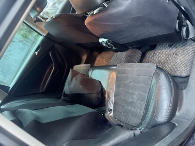 Синий Фольксваген Пассат, объемом двигателя 2 л и пробегом 299 тыс. км за 4200 $, фото 4 на Automoto.ua