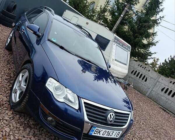 Синий Фольксваген Пассат, объемом двигателя 2 л и пробегом 274 тыс. км за 5700 $, фото 2 на Automoto.ua