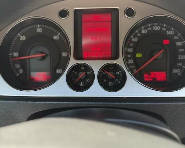 Фольксваген Пассат 2007 в Запорожье на Automoto.ua Синий Фольксваген Пассат, объемом двигателя 1.97 л и пробегом 330 тыс. км за 6500 $, фото 18 на Automoto.ua