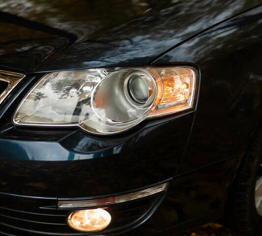 Синий Фольксваген Пассат, объемом двигателя 2 л и пробегом 284 тыс. км за 6400 $, фото 8 на Automoto.ua