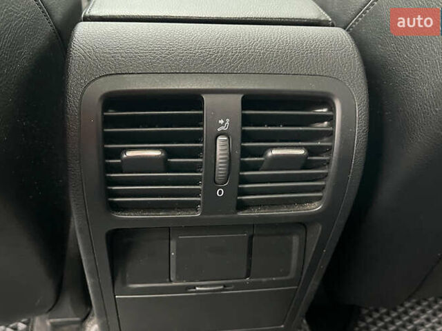 Синий Фольксваген Пассат, объемом двигателя 1.98 л и пробегом 265 тыс. км за 4990 $, фото 18 на Automoto.ua