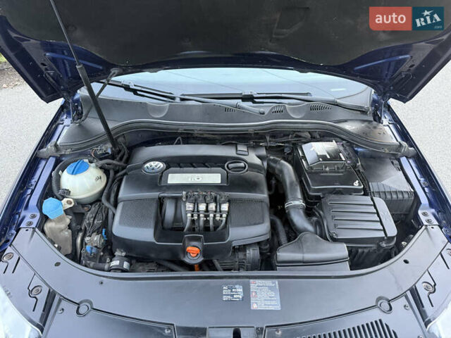 Синій Фольксваген Пассат, об'ємом двигуна 1.6 л та пробігом 193 тис. км за 6600 $, фото 31 на Automoto.ua