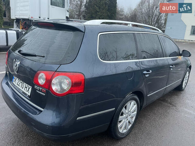 Синій Фольксваген Пассат, об'ємом двигуна 2 л та пробігом 328 тис. км за 7100 $, фото 14 на Automoto.ua