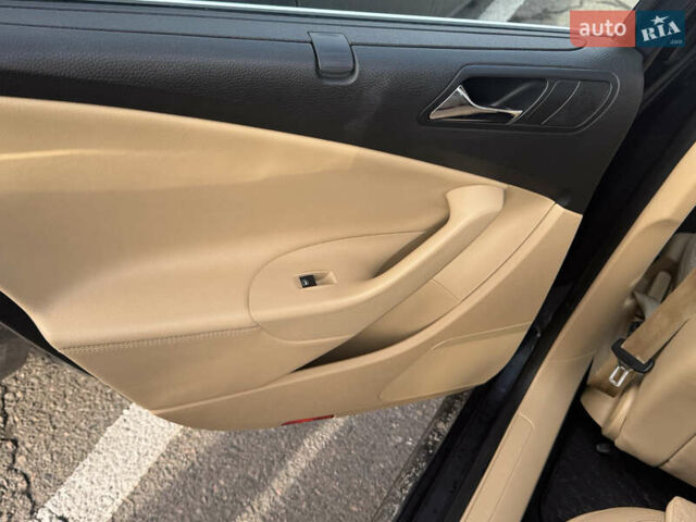 Синий Фольксваген Пассат, объемом двигателя 1.97 л и пробегом 340 тыс. км за 6800 $, фото 9 на Automoto.ua