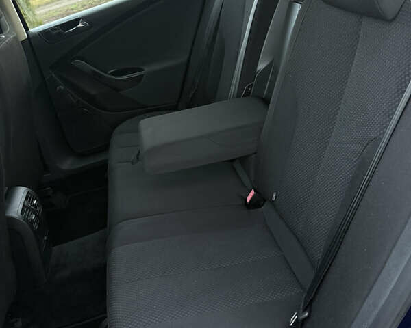 Синій Фольксваген Пассат, об'ємом двигуна 1.6 л та пробігом 193 тис. км за 6600 $, фото 24 на Automoto.ua