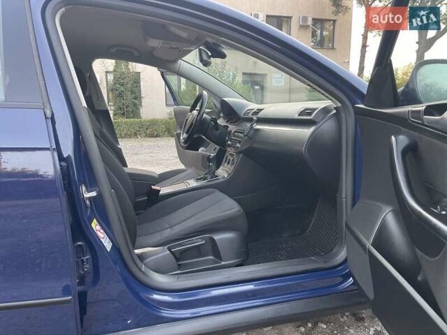 Синий Фольксваген Пассат, объемом двигателя 2 л и пробегом 200 тыс. км за 5450 $, фото 18 на Automoto.ua