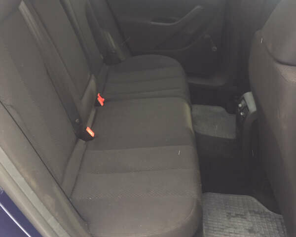 Синий Фольксваген Пассат, объемом двигателя 1.4 л и пробегом 175 тыс. км за 5800 $, фото 20 на Automoto.ua