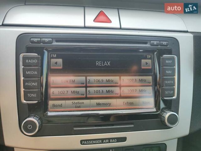 Синий Фольксваген Пассат, объемом двигателя 2 л и пробегом 217 тыс. км за 7100 $, фото 14 на Automoto.ua