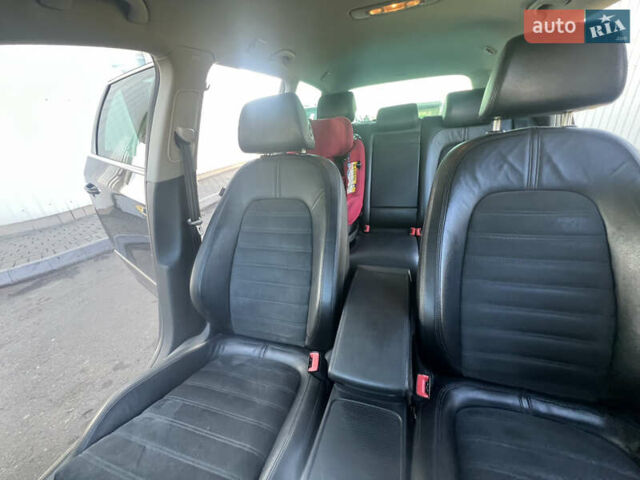 Синий Фольксваген Пассат, объемом двигателя 1.8 л и пробегом 236 тыс. км за 6400 $, фото 16 на Automoto.ua