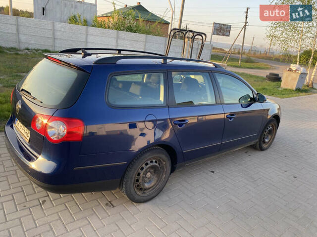 Синий Фольксваген Пассат, объемом двигателя 1.4 л и пробегом 200 тыс. км за 6500 $, фото 4 на Automoto.ua