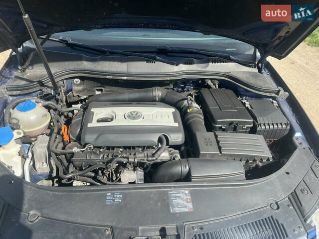 Синий Фольксваген Пассат, объемом двигателя 1.8 л и пробегом 220 тыс. км за 5700 $, фото 11 на Automoto.ua