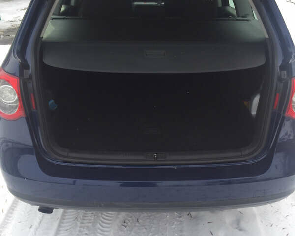 Синий Фольксваген Пассат, объемом двигателя 1.4 л и пробегом 175 тыс. км за 5800 $, фото 23 на Automoto.ua