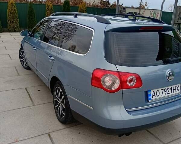 Синий Фольксваген Пассат, объемом двигателя 1.97 л и пробегом 325 тыс. км за 6200 $, фото 12 на Automoto.ua