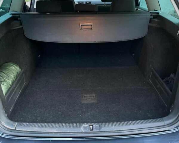 Синий Фольксваген Пассат, объемом двигателя 1.97 л и пробегом 278 тыс. км за 6600 $, фото 8 на Automoto.ua