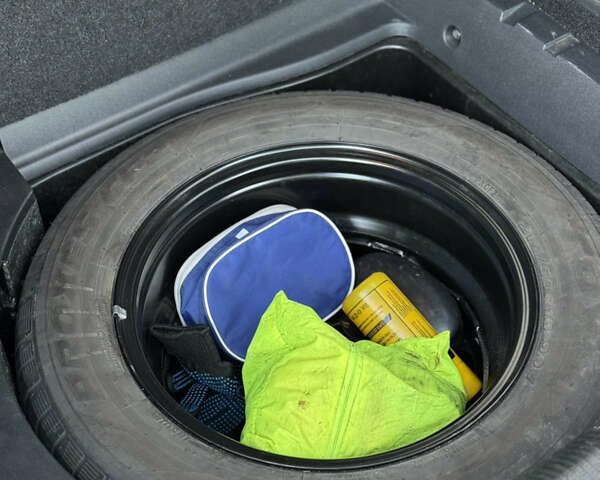 Синій Фольксваген Пассат, об'ємом двигуна 1.8 л та пробігом 220 тис. км за 7100 $, фото 9 на Automoto.ua